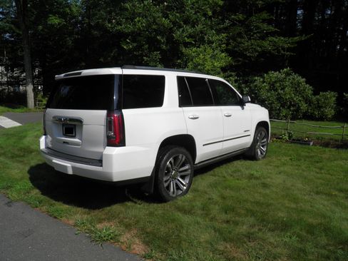 Used 2020 GMC Yukon Denali w/ Denali Ultimate Package image 6