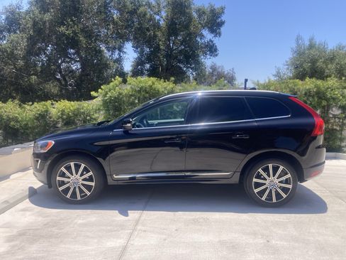 Used 2016 Volvo XC60 T6 Platinum FWD image 1