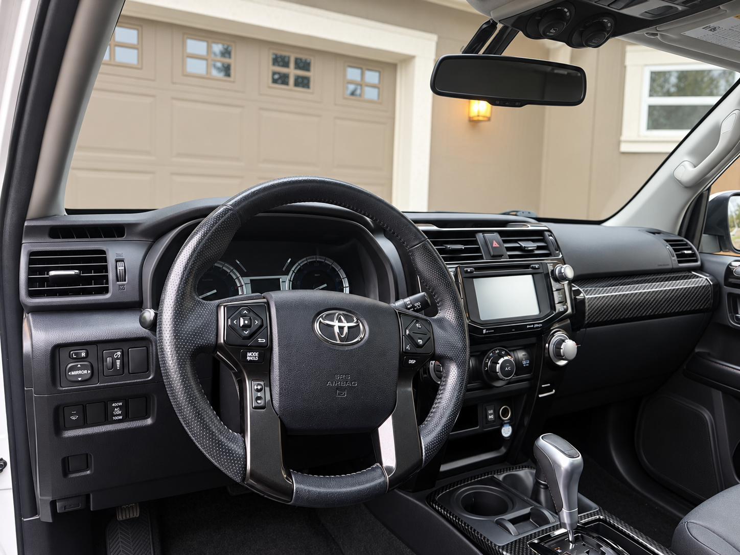 Used 2018 Toyota 4Runner TRD Off-Road Premium AWD/4WD image 11