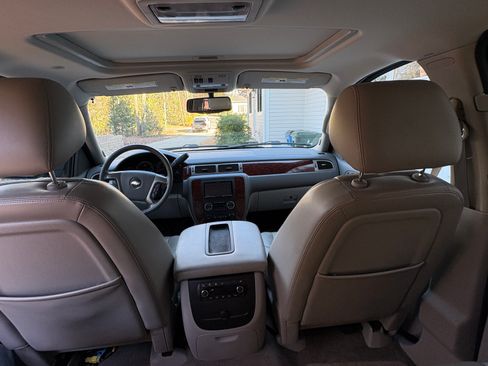 Used 2012 Chevrolet Tahoe LT w/ Luxury Package image 21