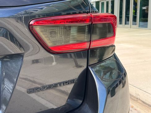 Used 2019 Subaru Crosstrek 2.0i Limited w/ Moonroof Package w/Navigation AWD/4WD image 12