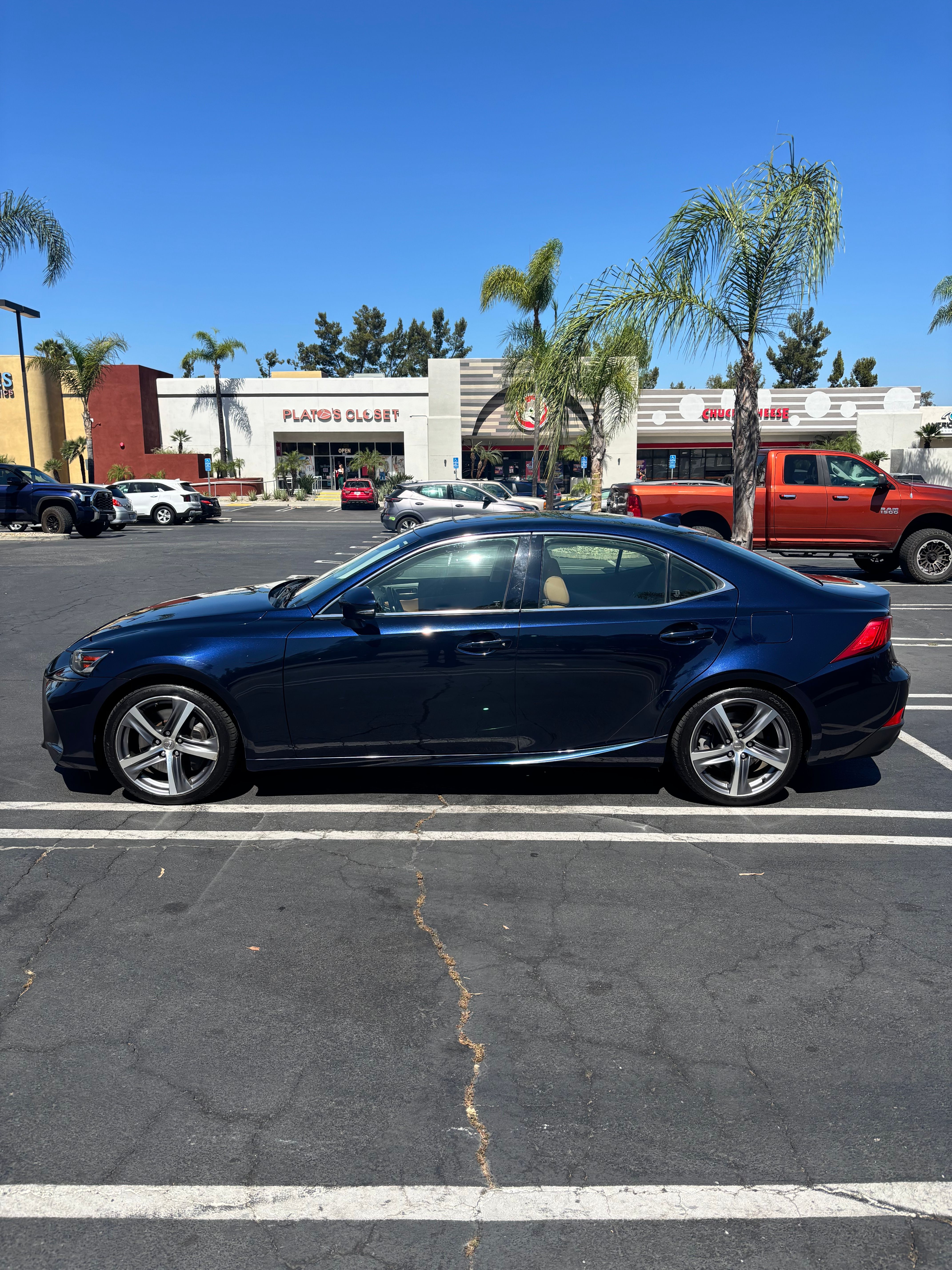 Used 2017 Lexus IS 300 AWD w/ Navigation System Package image 9
