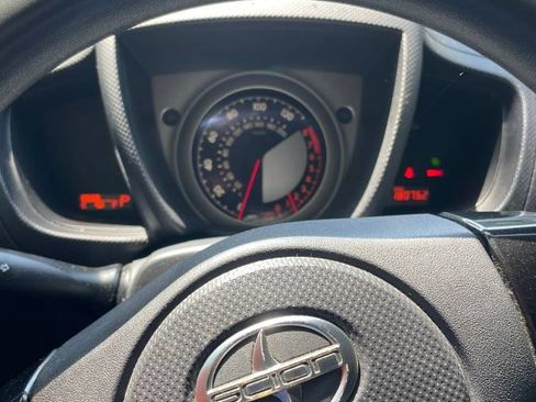 Used 2008 Scion xD image 2