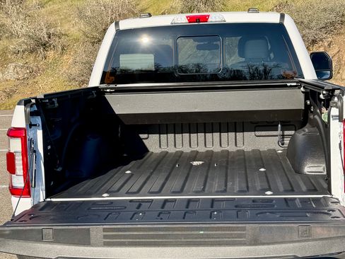 Used 2021 Ford F150 Lariat w/ Equipment Group 502A High image 5