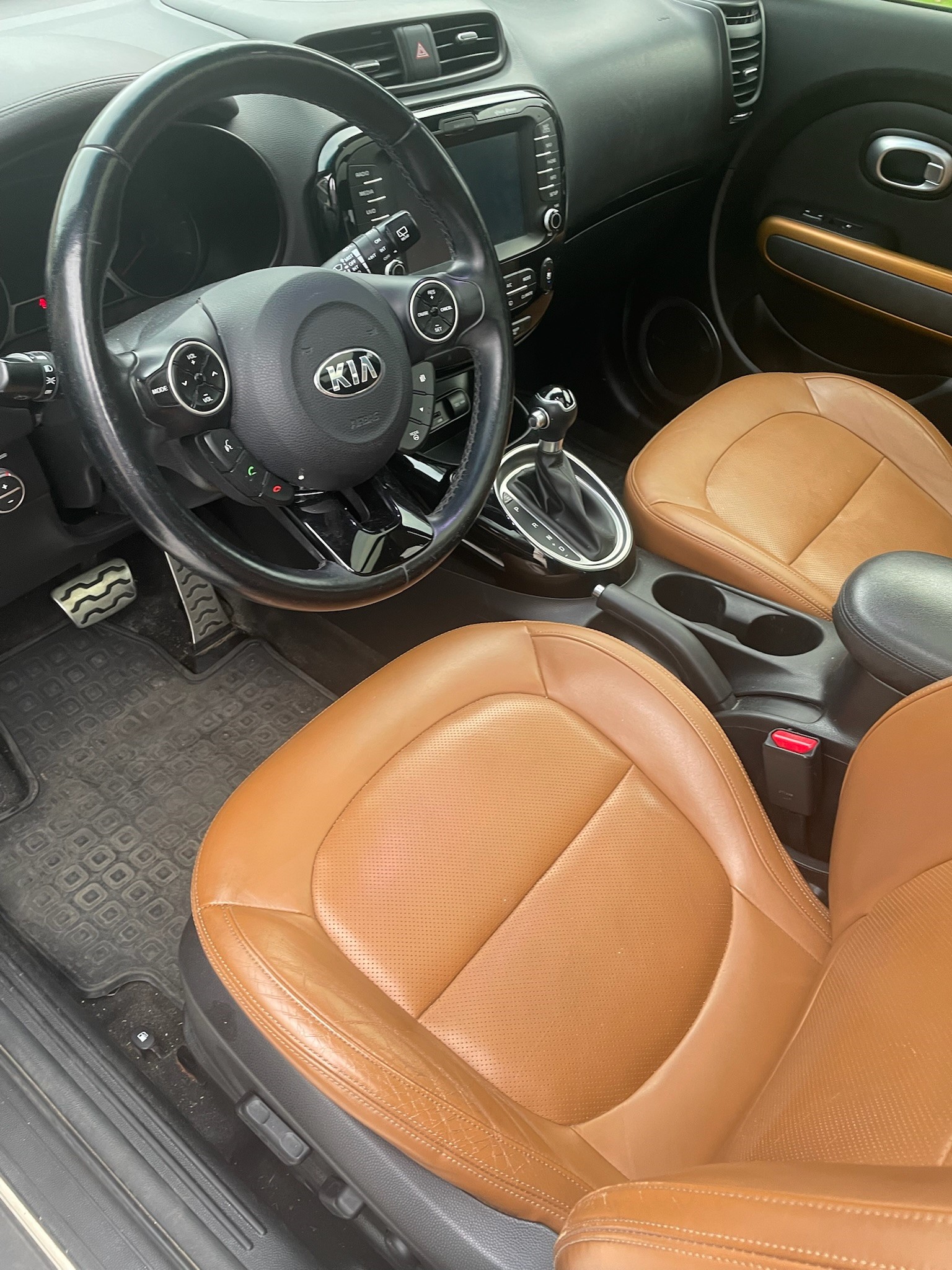 Used 2015 Kia Soul ! w/ Sun & Sound Package FWD image 11