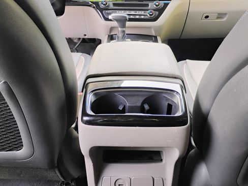 Used 2018 Kia Sedona EX image 18