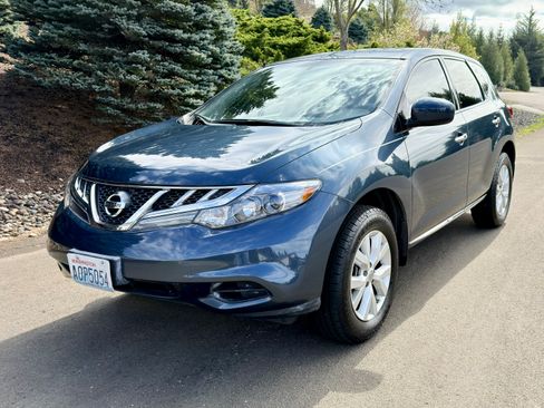 Used 2013 Nissan Murano S image 1