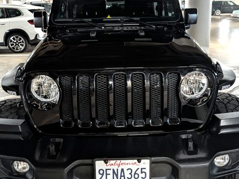 Used 2023 Jeep Wrangler Sport image 4