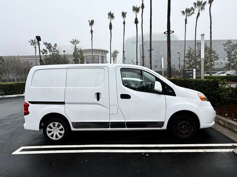 Used 2019 Nissan NV200 SV image 20
