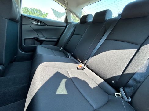 Used 2019 Honda Civic LX image 4