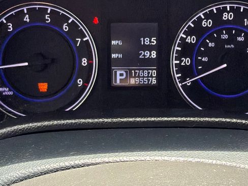 Used 2011 INFINITI G37 Journey w/ Sport Pkg - RWD image 17