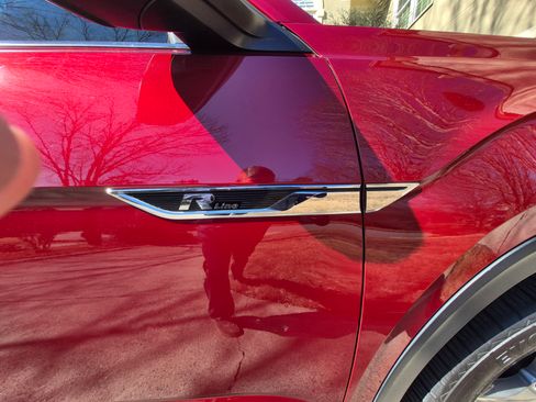 Used 2018 Volkswagen Atlas SEL w/ R-Line Package image 9