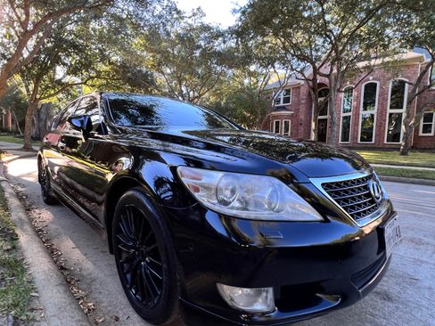 Used 2012 Lexus LS 460 image 4