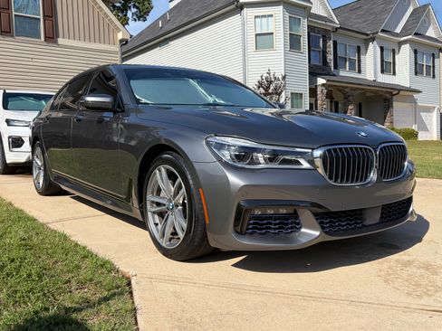 Used 2017 BMW 750i xDrive AWD/4WD image 6