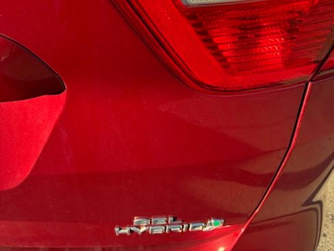 Used 2013 Ford C-MAX SEL image 19