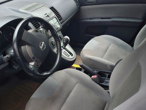 Used 2011 Nissan Sentra 2.0 SL w/ SL Special Value Pkg image 6