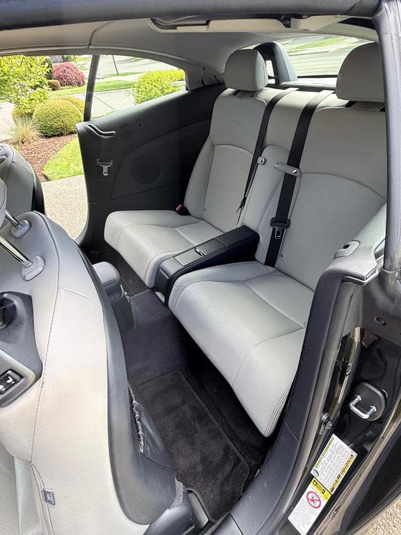 Used 2011 Lexus IS 350C w/ Luxury Pkg RWD image 16