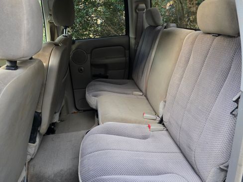 Used 2004 Dodge Ram 2500 Truck SLT w/ Trailer Tow Group image 9