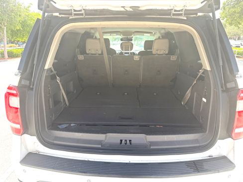 Used 2019 Ford Expedition XLT w/ Equipment Group 201A RWD image 6