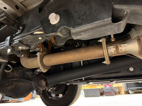 Used 2023 Ford F350 Platinum image 13