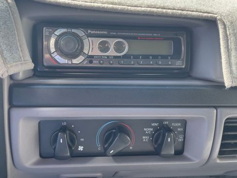 Used 1997 Ford F250 4x4 SuperCab Heavy Duty image 20