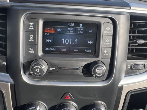 Used 2016 RAM 2500 SLT AWD/4WD image 12