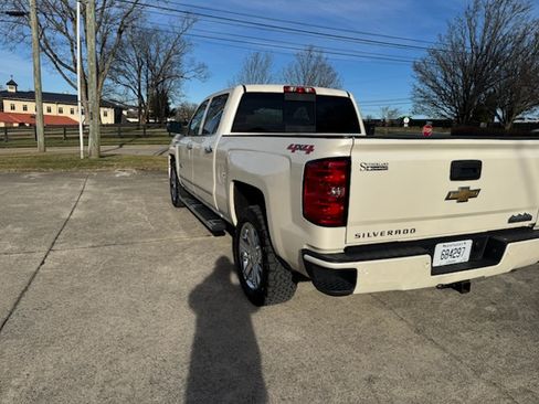 Used 2015 Chevrolet Silverado 1500 High Country w/ High Country Premium Package image 5