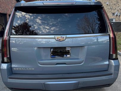 Used 2016 Cadillac Escalade Luxury