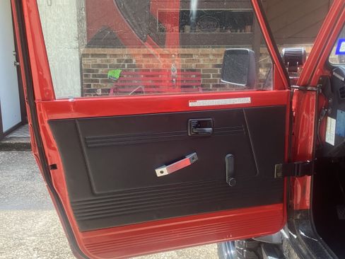 Used 1993 Suzuki Samurai JL image 4