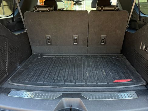 Used 2023 GMC Yukon XL Denali image 15