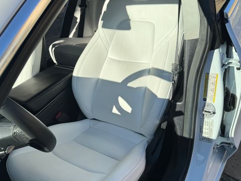 Used 2019 Tesla Model 3 Standard Range Plus image 18