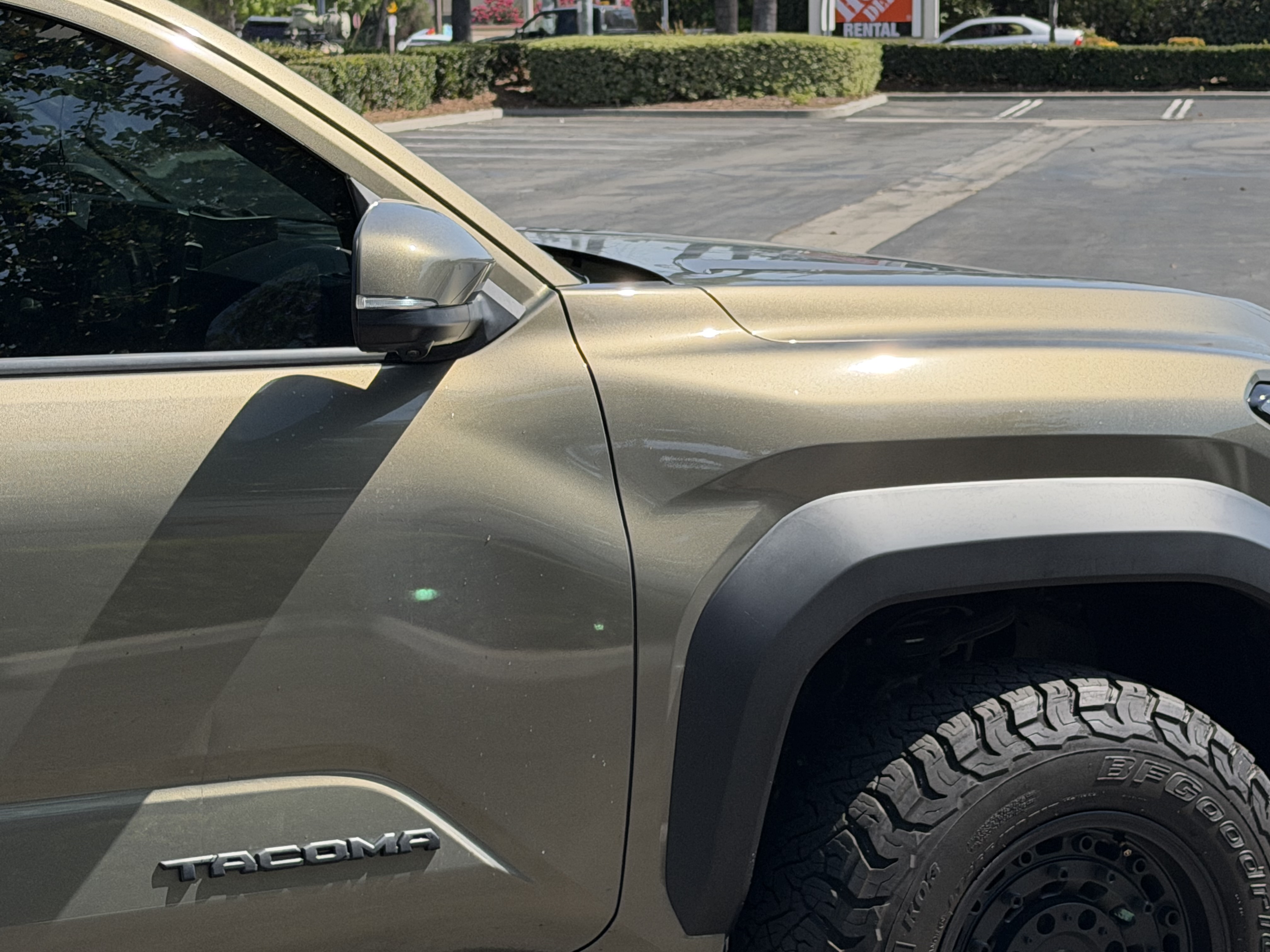 Used 2024 Toyota Tacoma TRD Off-Road w/ TRD Off Road Premium Package AWD/4WD image 6