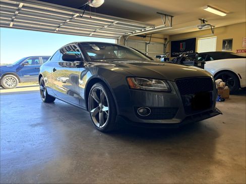 Used 2010 Audi A5 2.0T Premium Plus w/ Premium Plus Pkg image 2