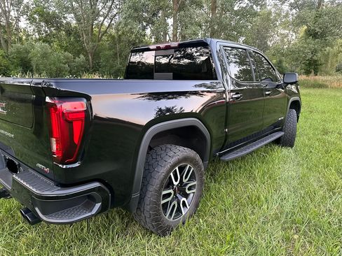 Used 2021 GMC Sierra 1500 AT4 w/ AT4 Premium Package AWD/4WD image 8