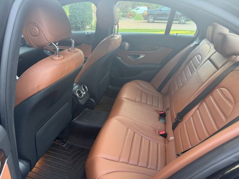 Used 2020 Mercedes-Benz C 300 4MATIC Sedan image 6