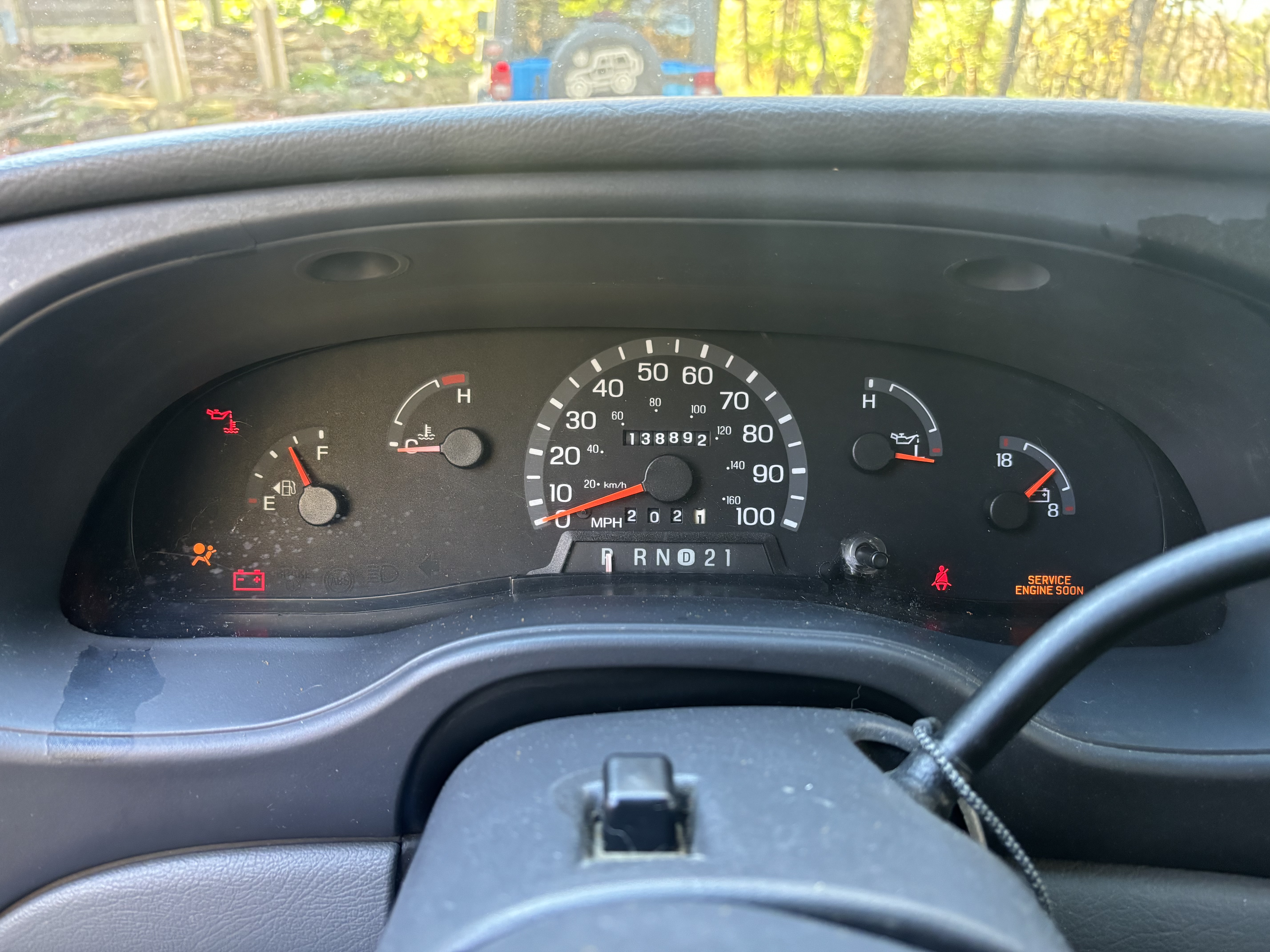Used 2003 Ford E-350 and Econoline 350 XLT RWD image 13