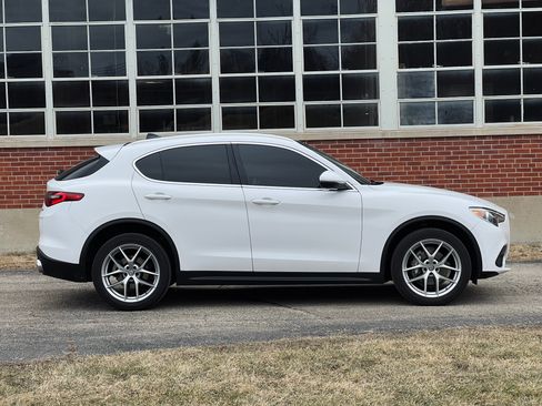 Used 2019 Alfa Romeo Stelvio Ti Lusso w/ Quick Order Package 22X Lusso image 13
