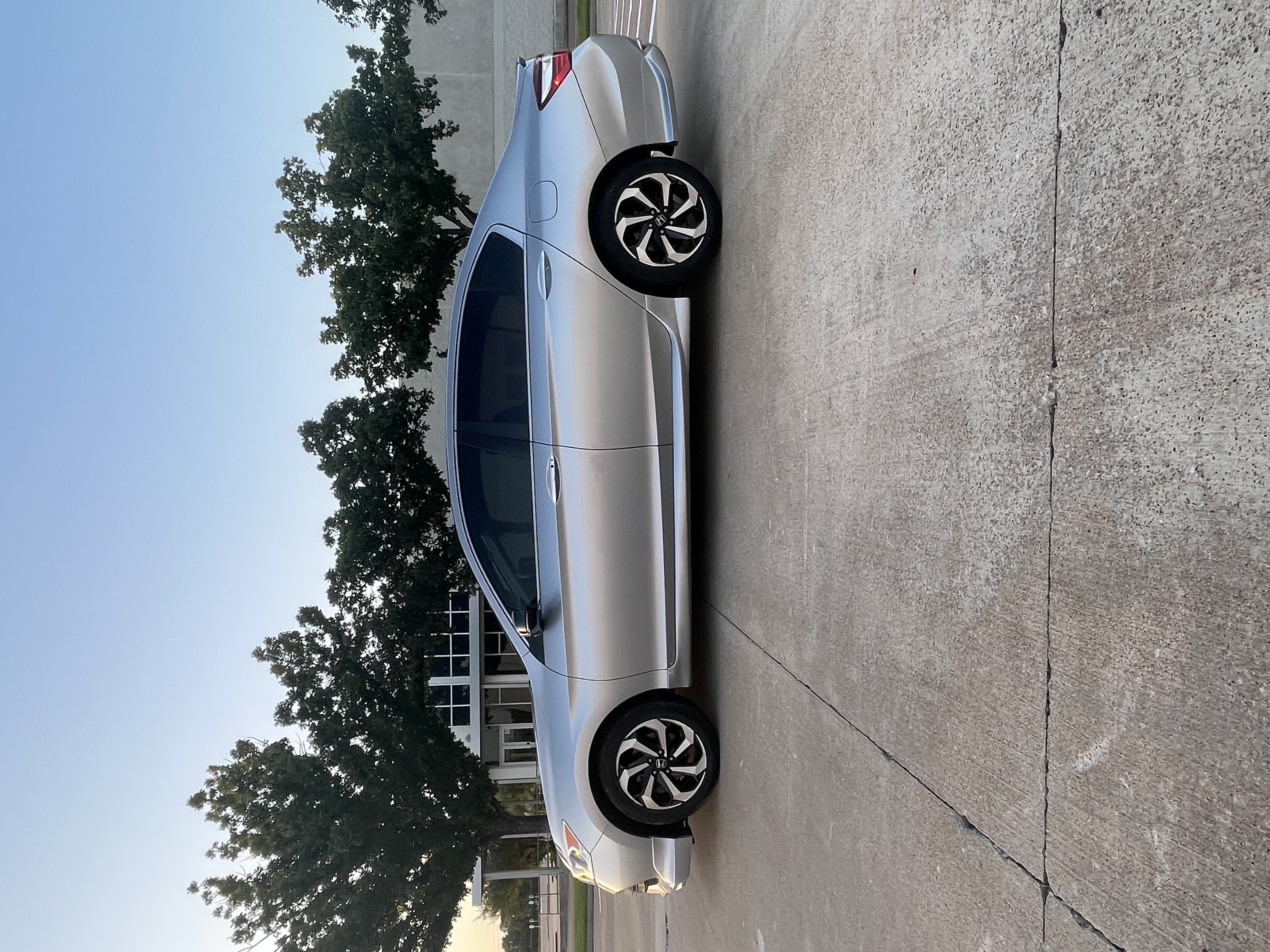 Used 2016 Honda Accord EX image 5