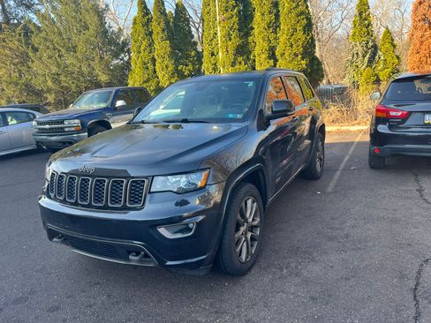 Used 2016 Jeep Grand Cherokee Limited 75th Anniversary image 6