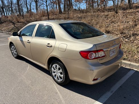 Used 2013 Toyota Corolla L image 4