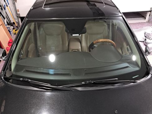 Used 2014 Chrysler 300 C w/ Light Group image 22