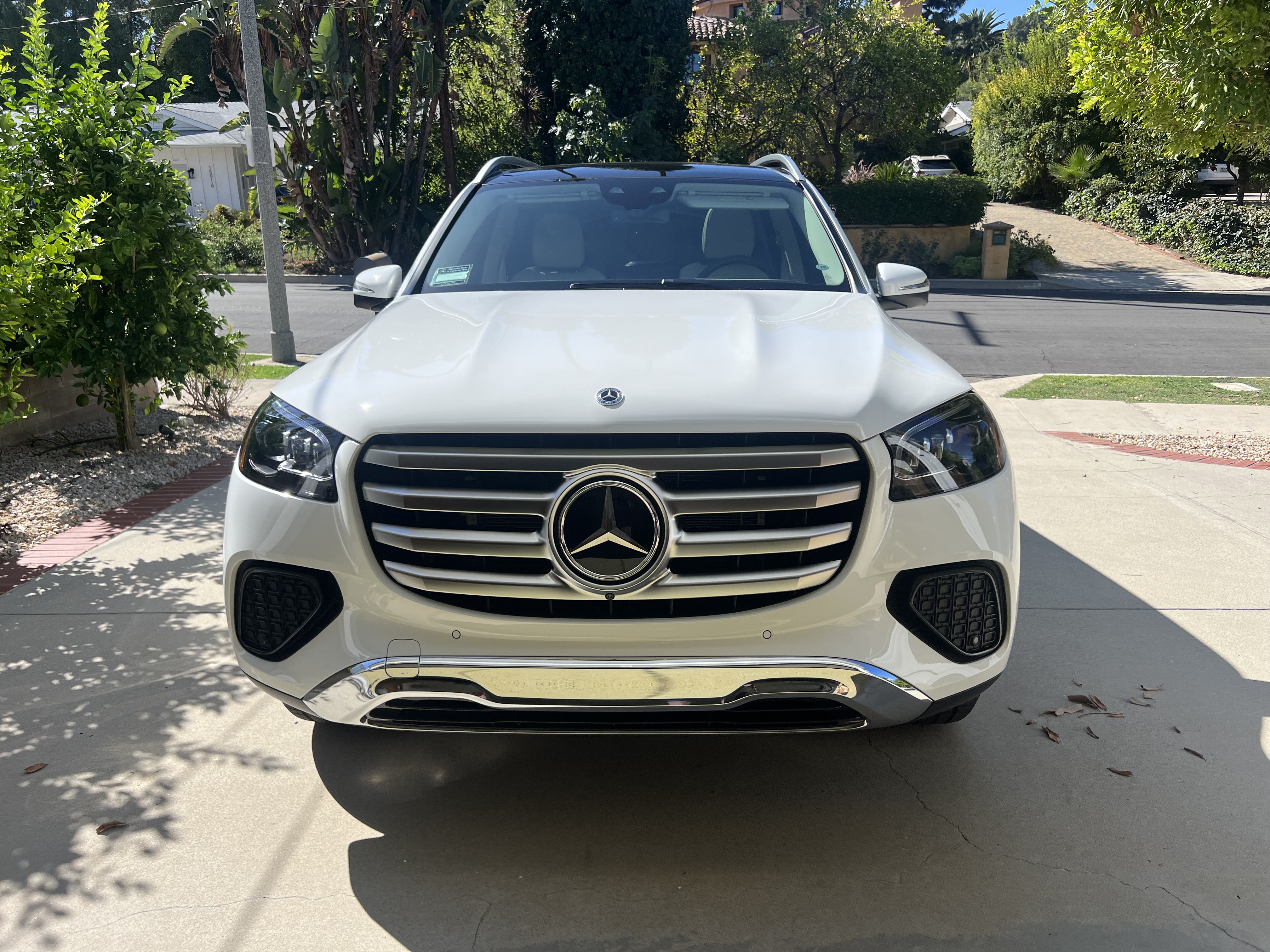 Used 2026 Mercedes-Benz GLS 450 4MATIC image 2