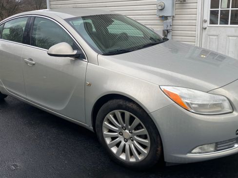 Used 2011 Buick Regal CXL image 4