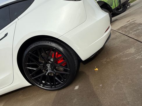 Used 2023 Tesla Model 3 Performance image 10