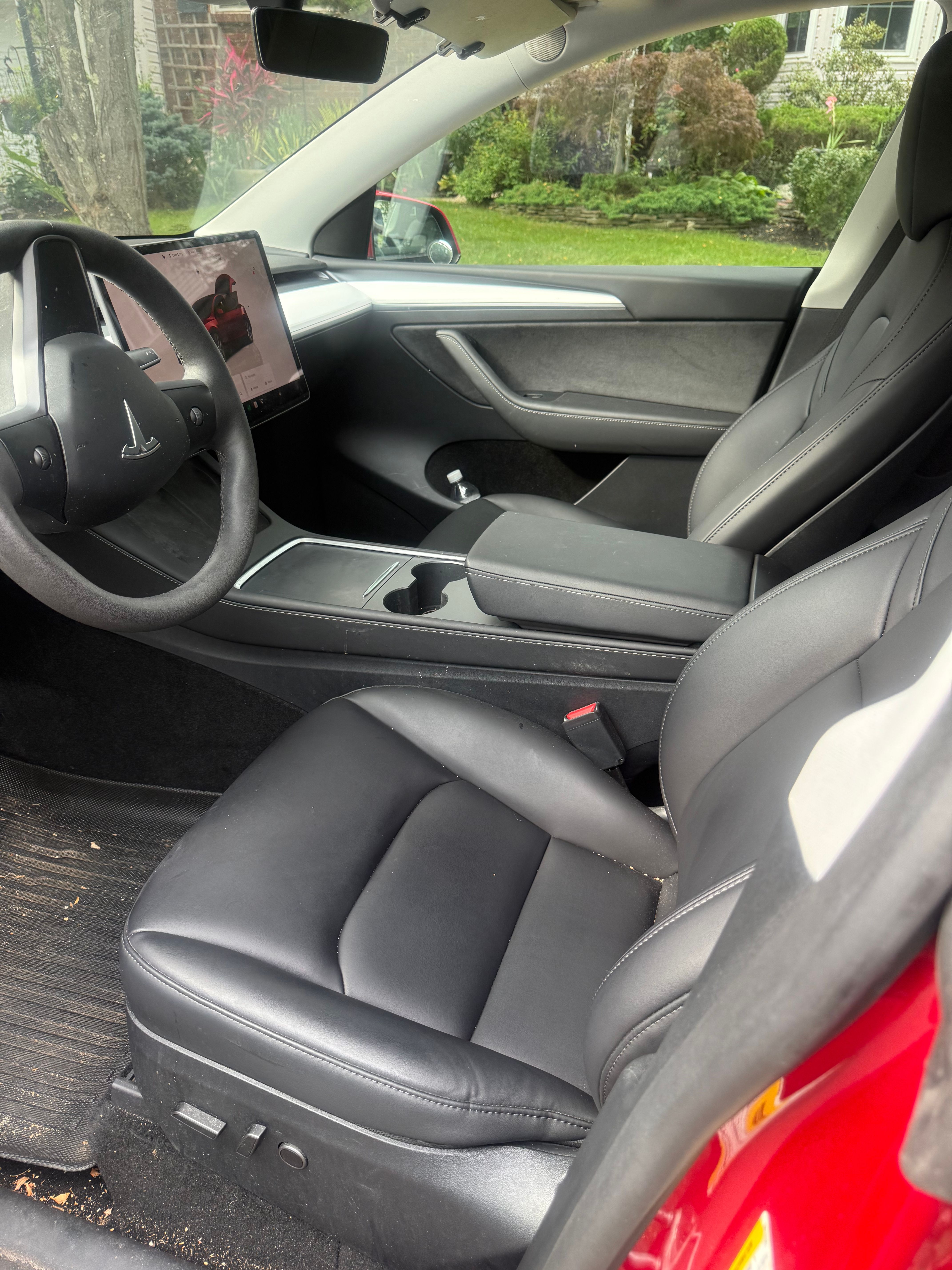 Used 2023 Tesla Model Y Long Range AWD/4WD image 16