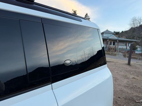 Used 2022 Land Rover Defender 110 S image 12