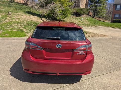 Used 2013 Lexus CT 200h 200h Hatchback 4D w/ Premium Pkg w/Navigation image 5