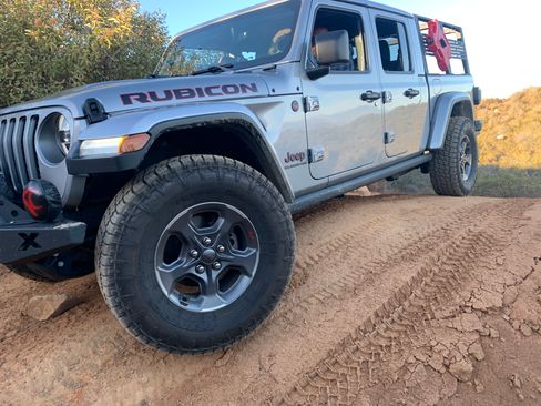 Used 2020 Jeep Gladiator Rubicon image 17