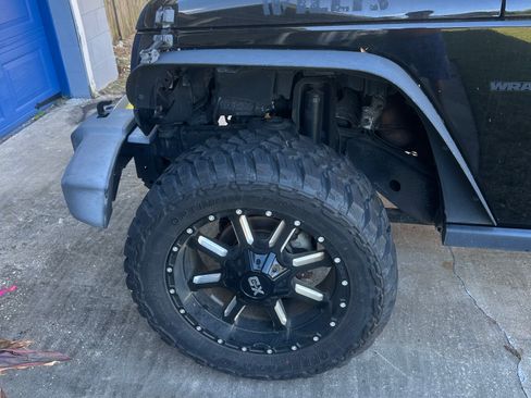 Used 2015 Jeep Wrangler Sport image 2