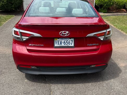 Used 2016 Hyundai Sonata SE FWD image 4
